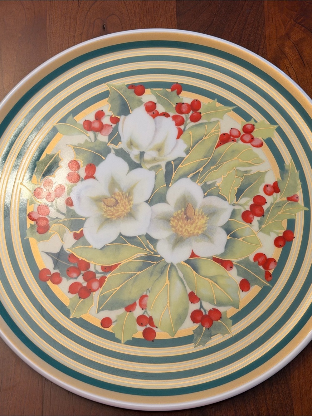 Tognana Italy Holiday Magnolia Plate - White, Green & Red